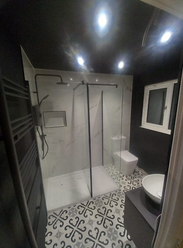 Showerroom2